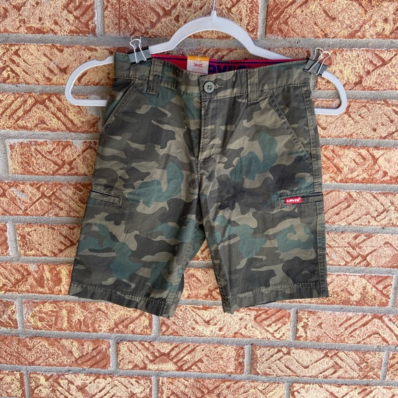 Levi’s cargo shorts - Picture 1 of 6